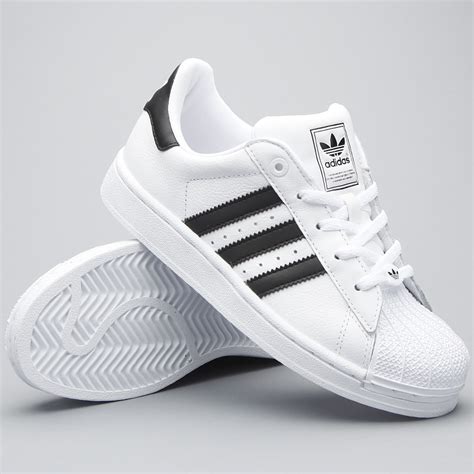 adidas barnskor till salu